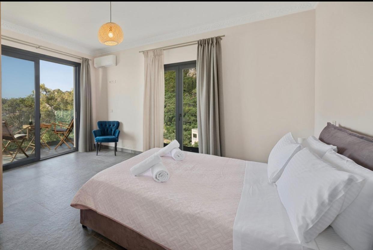 Irida Sunset Villa Pentátion Екстериор снимка