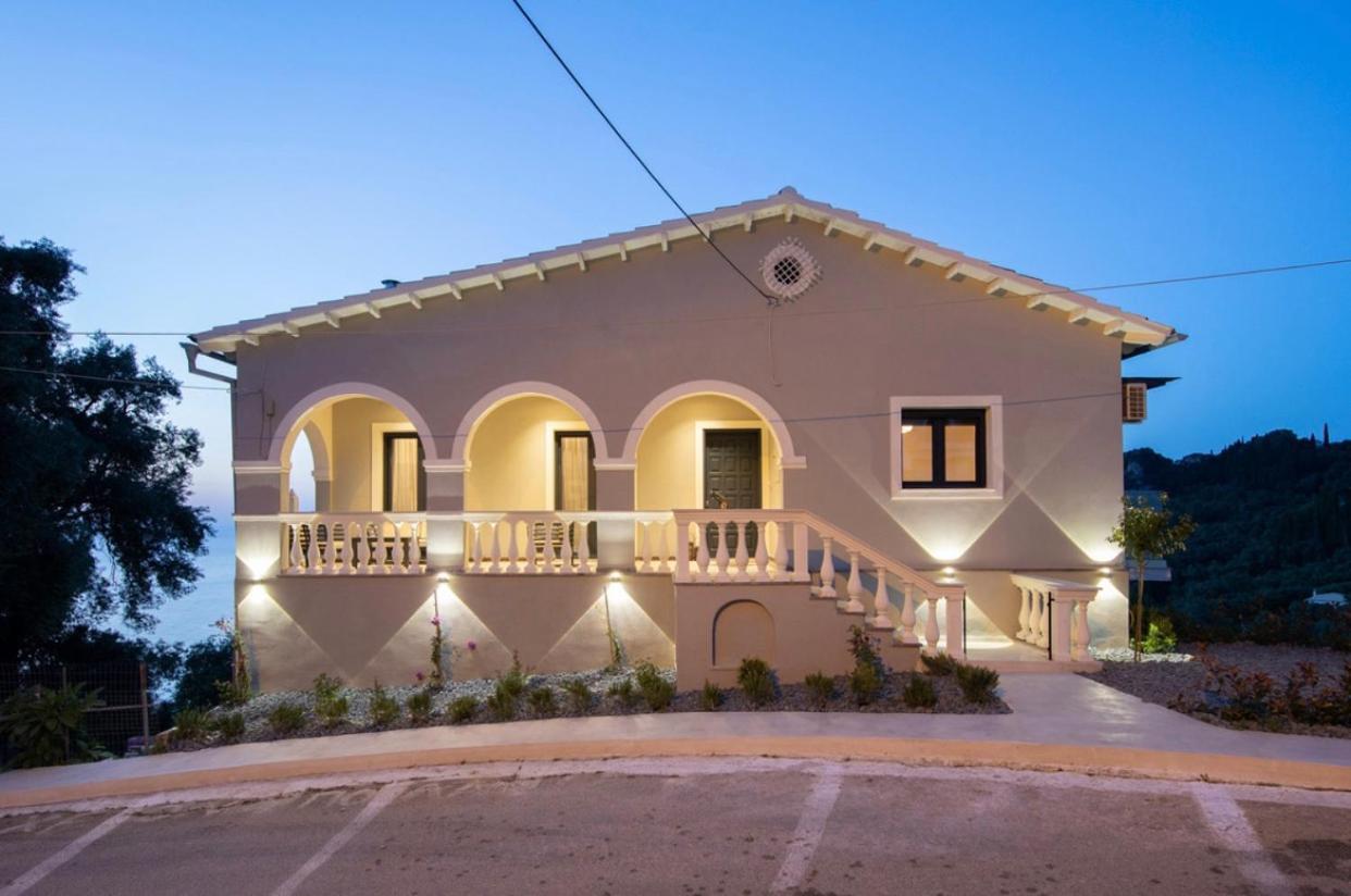 Irida Sunset Villa Pentátion Екстериор снимка